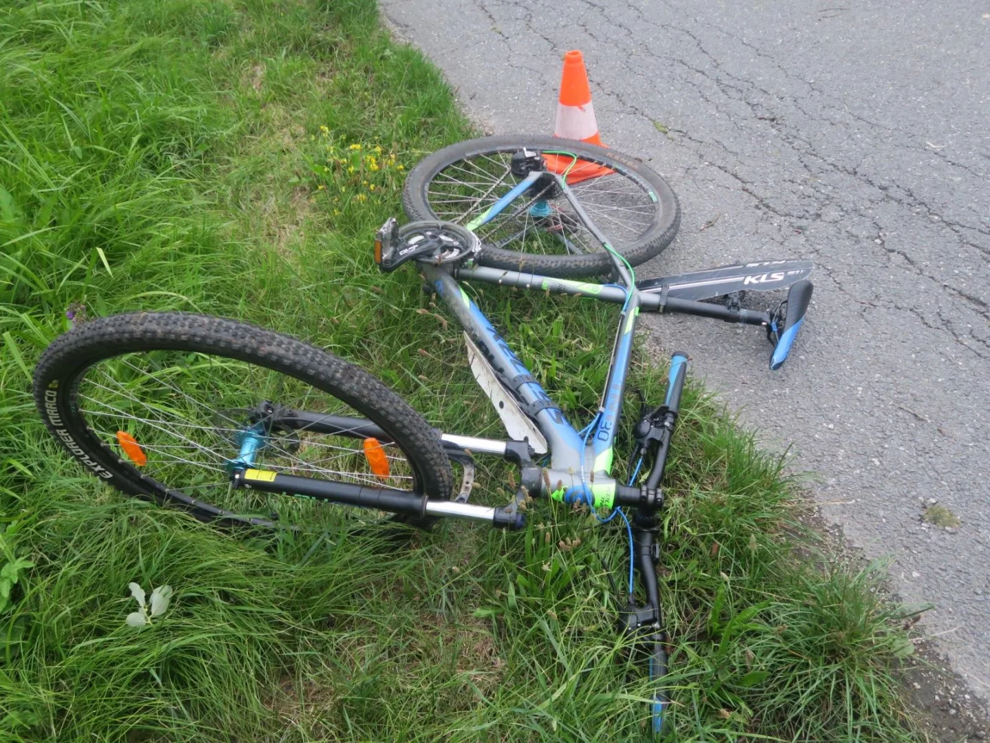 Starší cyklista nepřežil střet s dodávkou, podle všeho jí nedal přednost