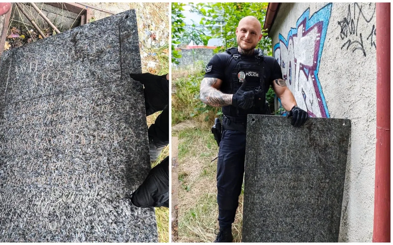 Strážníci našli pohozenou kamennou desku. Internet řeší, odkud pochází