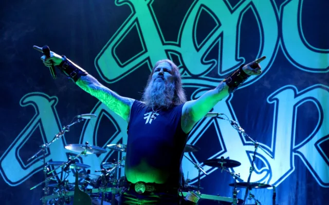 Amon Amarth.