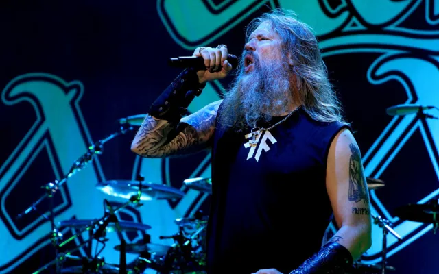 Amon Amarth.