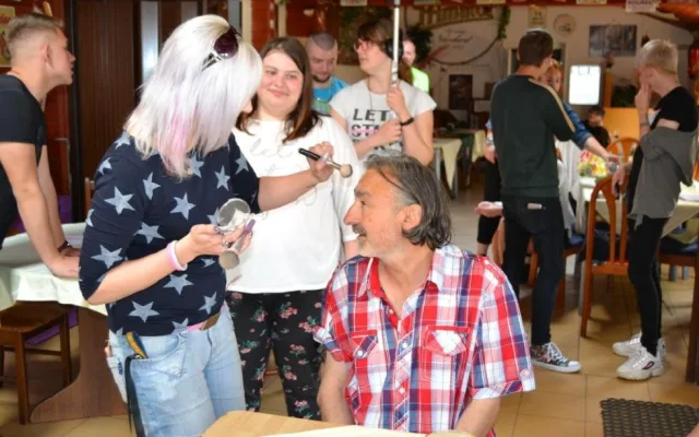Natáčení filmu Z města na venkov.