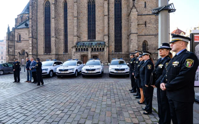 Plzeňští strážníci vyjedou do terénu s novými vozy.