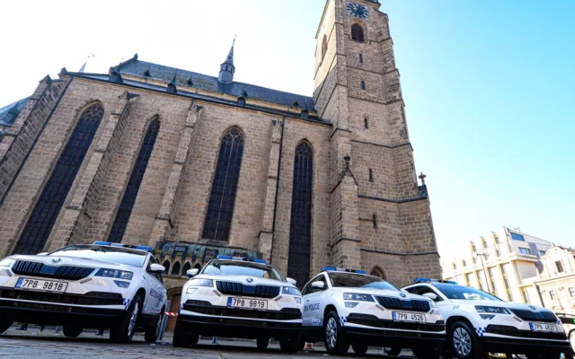 Plzeňští strážníci vyjedou do terénu s novými vozy.