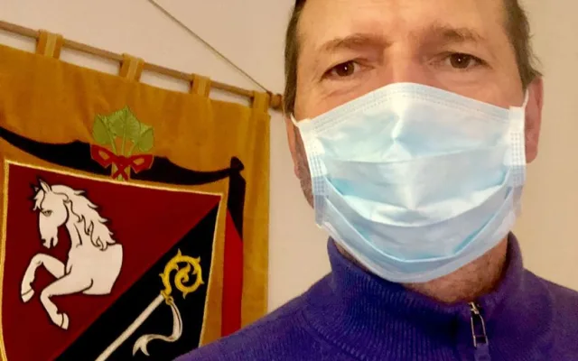 COVID-19 řádí mezi špičkovými politiky z Plzeňska, dalším je senátor Pavel Karpíšek