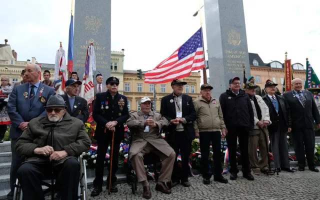 Američtí váleční veteráni poslali do Plzně dojemné vzkazy i slova plná naděje
