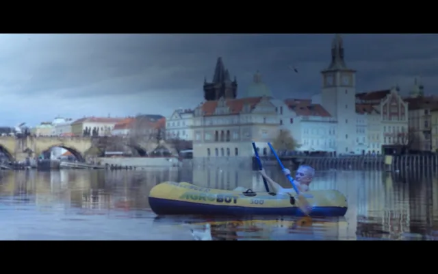 VIDEO: Arnold se vrátil z budoucnosti, aby zachránil Bohuše. Videokouzelníci jsou zpět s EETerminátorem