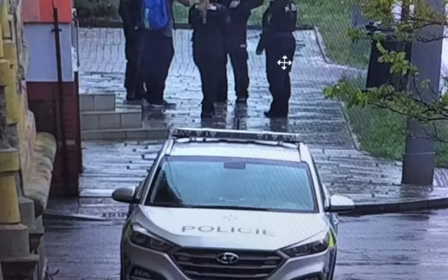 Incident řeší na místě činu policie