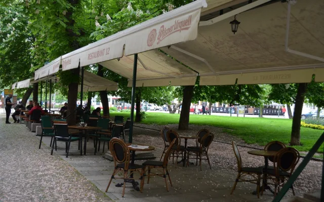 zahrádky restaurací v centru Plzně