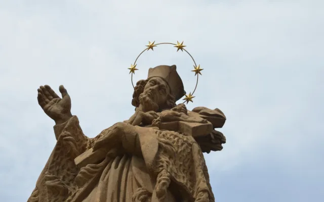 Svatý Jan Nepomucký nebo též Jan z Pomuku se narodil kolem roku 1340 v Nepomuk