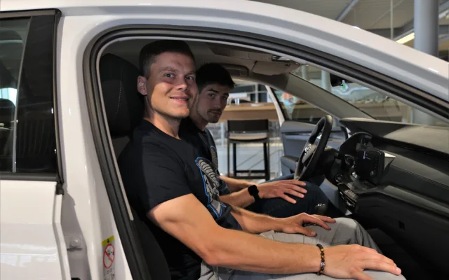Auto si hned vyzkoušeli hráči