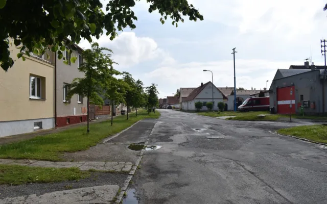 Ulice projde kompletní proměnou, přibudou nové chodníky nebo parkovací stání