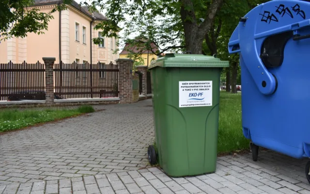 nádoba v ulici Družstevní 14