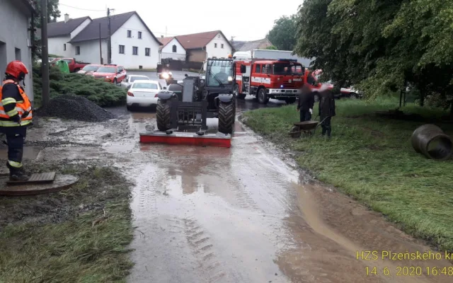Přívalové lijáky se prohnaly mnoha obcemi kraje a zanechaly za sebou spoušť