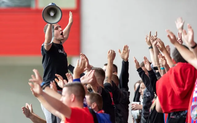 Nedělní zápas viktoriánů se Spartou uvidí opět ti nejvěrnější a nejrychlejší fanoušci