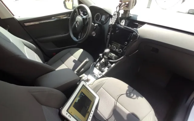 Nová páka na podvodníky, policejní vůz sám rozezná SPZ a pozná, zda není auto kradené