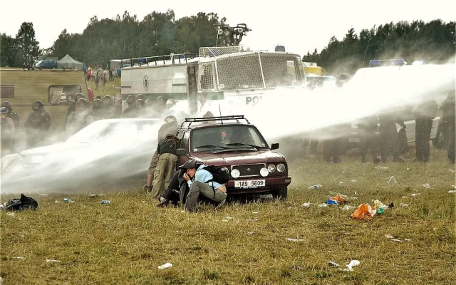 Před 15 lety policie brutálním zásahem ukončila legendární CzechTek