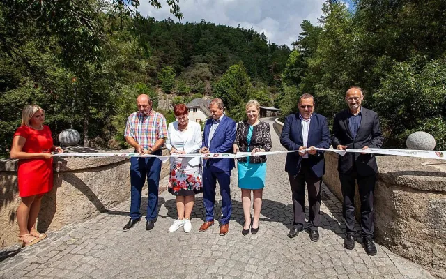 Slavnostní otevření opraveného mostu