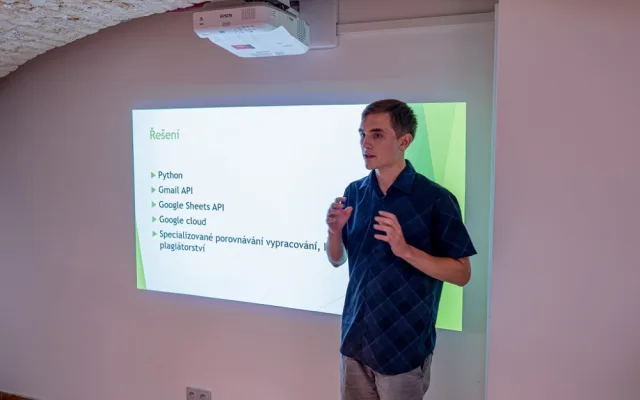 Experti na plzeňském hackatonu vyvíjeli důmyslné aplikace pro digitální vzdělávání