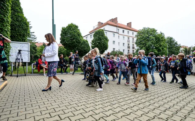 Do plzeňských škol zřizovaných městem nastoupilo dnes 1600 prvňáčků
