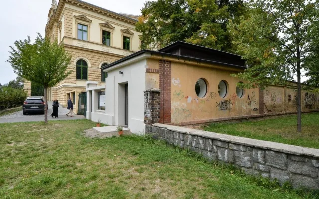 Nadšencům se podařilo přeměnit zdevastovanou kuželkárnu v Centrum cyklistiky