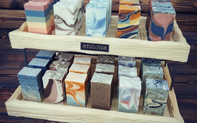 Tipy na sobotu? Poznejte první plzeňský Slow market a objevte kouzlo místních dvorků
