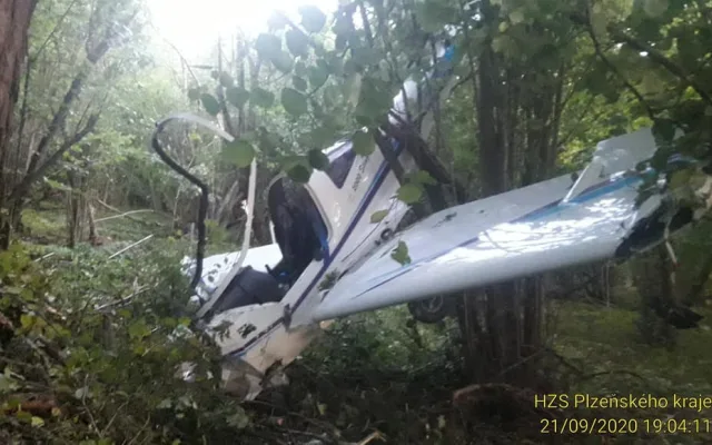 Pilot ultralightu havaroval večer na Tachovsku, vrtulník letecké záchranky ho transportoval do nemocnice