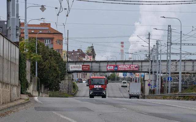 Další dopravní komplikace, ve středu začíná rekonstrukce ulice U Trati