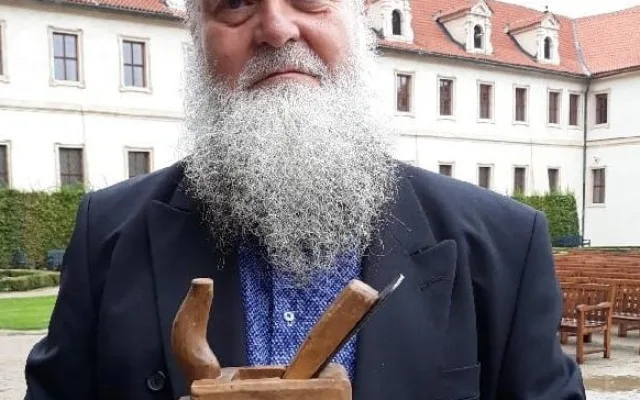 Lumír Aschenbrenner (ODS) obhájil křeslo v Senátu a v duelu porazil Daniela Kůse (Piráti)