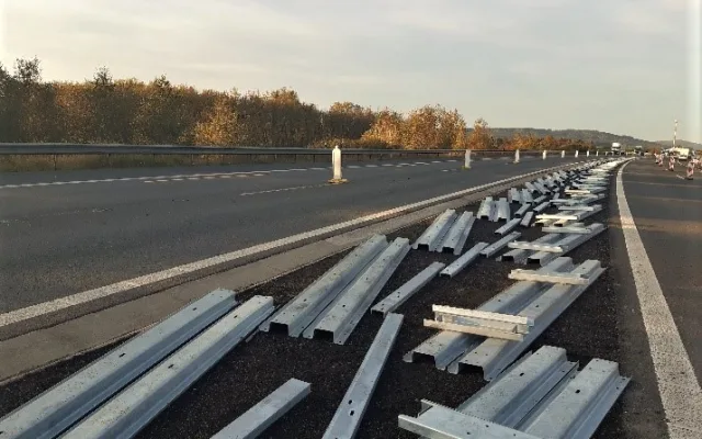 Po půl roce končí opravy pravého pásu dálnice D5 mezi Rokycany a Mýtem v délce 14 km