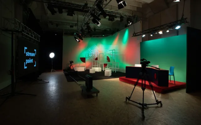 Bezpečný je jen online prostor, DEPO2015 vybudovalo streamovací studio pro veřejnost