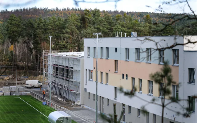 Prokopávka se mění v moderní a víceúčelové sportoviště
