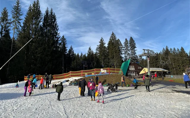 Během tří dnů přivítal šumavský Špičák 1600 lyžařů