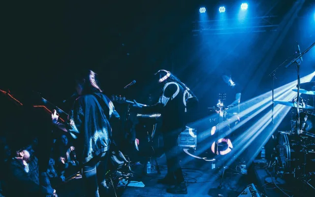 Západočeští  indie popoví teepee představují nový remix a ohlížejí se za evropským turné