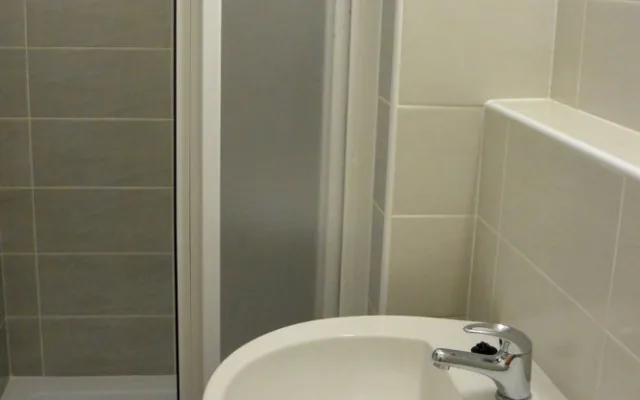 Zrekonstruovaný dům nabízí osm bytů pro sociální bydlení