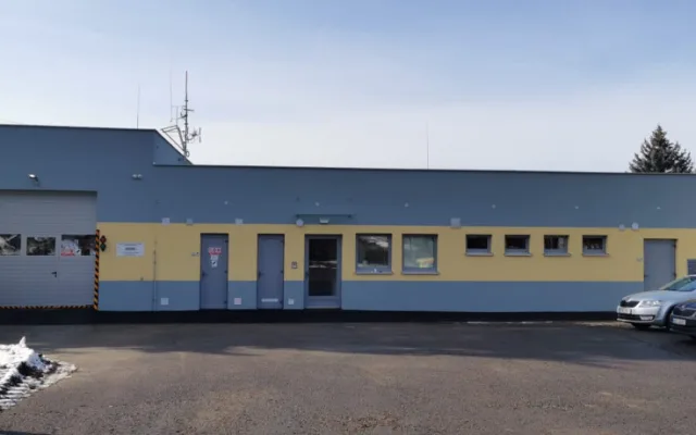 Plzeňský kraj má novou základnu pro záchranáře, otevření zdržela epidemická situace