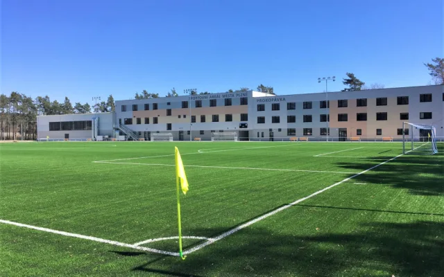 Zdevastovaná Prokopávka prošla rozsáhlou rekonstrukcí a vznikl moderní sportovní areál