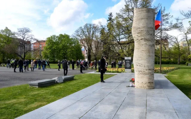 V předvečer zahájení Slavností svobody uctila Plzeň památku obětí válek