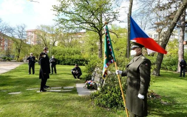 V předvečer zahájení Slavností svobody uctila Plzeň památku obětí válek