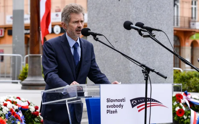 Pietní akt u památníku Díky, Ameriko! sledovali veteráni v USA v přímém přenosu