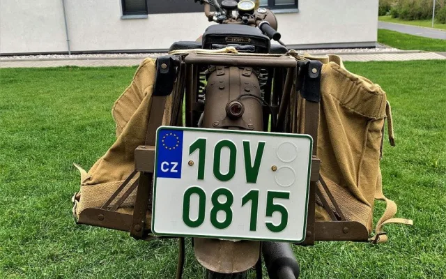 Válečná motorka se z bojiště v Itálii po letech dostala do Česka, teď má premiéru na Slavnostech svobody