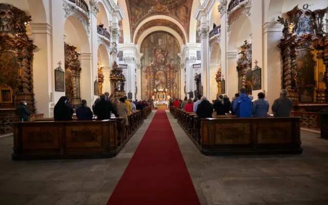 Po letech zazněla ve zrekonstruovaném jezuitském kostele opět mše