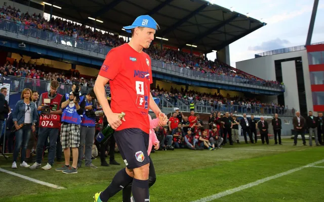 Bouřlivák Limba oznámil konec kariéry, jeho dres s číslem 8 už nikdo jiný ve Viktorii Plzeň neoblékne