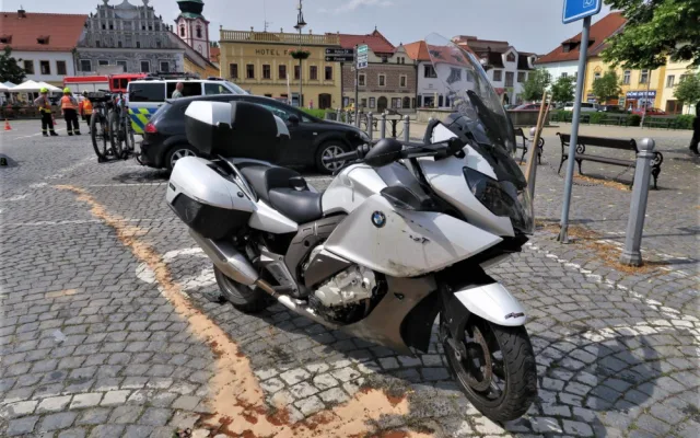 Motorkář po nehodě nadýchal zbytkový alkohol