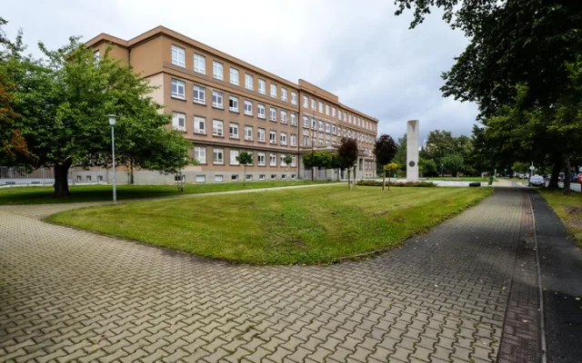 Základní škola získala nové odborné učebny i zelenou střechu
