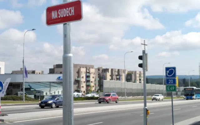 Nová plzeňská ulice Na Sudech umožnila vzniknout cyklostezce kolem východního okruhu města