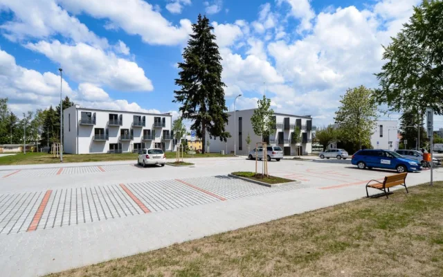 Do projektů řešících bytovou nouzi sociálně slabších, mladých i seniorů, investovala Plzeň půl miliardy