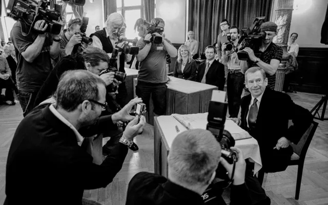 Václav Havel získal v Plzni Cenu 1. června