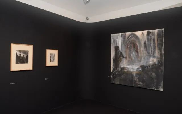 Západočeská galerie vystavuje fotografie J. Sudka a malby J. Špaňhela s tématem chrámu sv. Víta