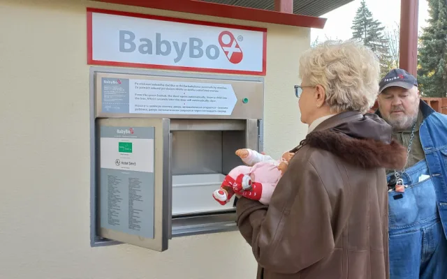 Svůj babybox už má i Rokycanská nemocnice. Celkem jich je v ČR 81 a daly šanci na život 226 novorozencům