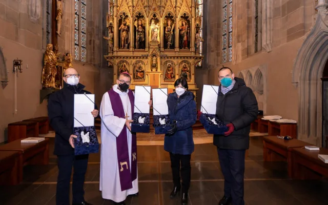 Vzniklo 30 kopií proslulé plzeňské madony, mají přenášet zázračnou moc a poskytovat ochranu